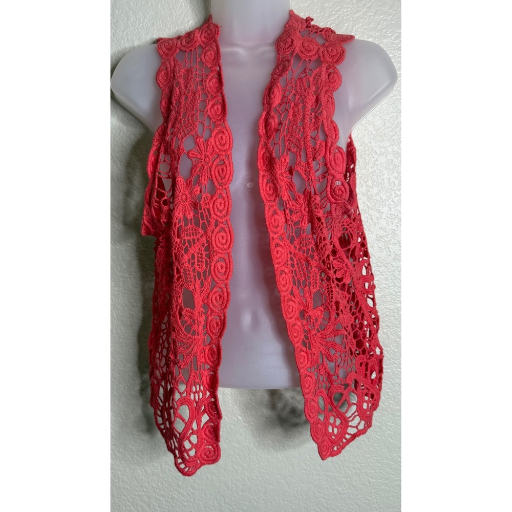 Charming Charlie Womens S Vest Coral Floral Crochet Open Front Boho Cotton NEW